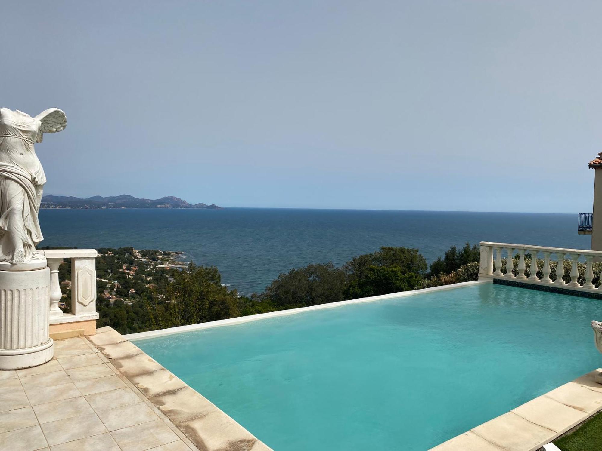 Villa Goonie Les Issambres Bagian luar foto