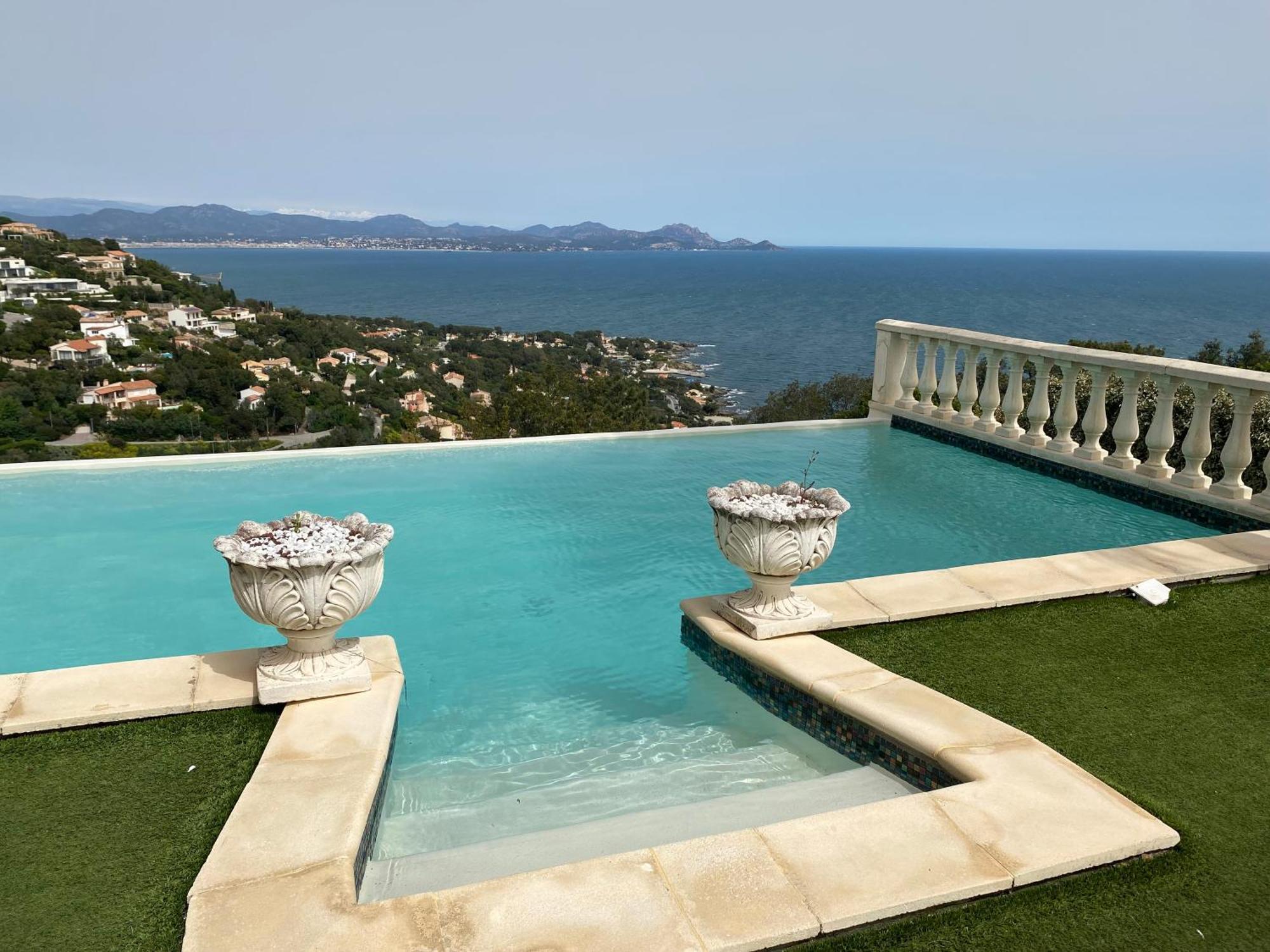 Villa Goonie Les Issambres Bagian luar foto
